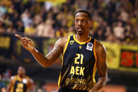 Ο Τζέιμς Νάναλι έγινε ο «game changer» της ΑΕΚ