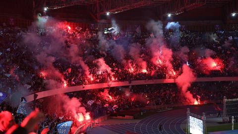 «Κάηκε» η Νάπολη με εκατοντάδες πυροτεχνήματα για την κατάκτηση του πρωταθλήματος μετά από 33 χρόνια (vids)