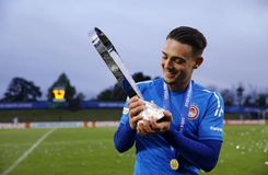 Ποιος είναι ο Σίνα του Ολυμπιακού που επιλέγει την εθνική Αλβανίας από την εθνική Ελλάδος