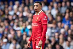 Θρύλος της Λίβερπουλ δεν συγχωρεί τον Άρνολντ: «Επέλεξε να γίνει αντίπαλος»