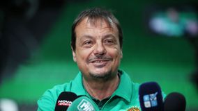 Αταμάν: «Να πάρουμε ενέργεια από τον κόσμο μας - Τίποτα δεν μπορεί να ξεγράψει τον σεβασμό που τρέφω για την Εφές»