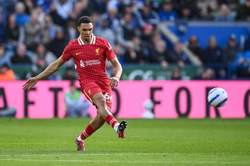 Αποκαλύφθηκε πότε ο Αλεξάντερ-Άρνολντ γνωστοποίησε την απόφασή του να αποχωρήσει στον Άρνε Σλοτ