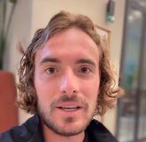 Ανυπομονεί ο Τσιτσιπάς για την «μάχη» της ΑΕΚ: «Θα είμαι κολλημένος μπροστά στην τηλεόραση» (vid)