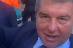 Ο Λαπόρτα άρπαξε το κινητό από οπαδό που ρωτούσε για τον Μέσι: «Θα δεις αν είναι δύσκολο!» (vid)