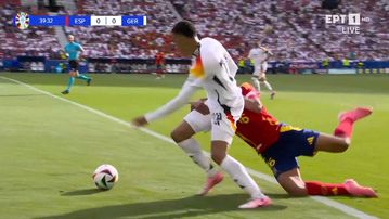 «Λύσσαξε» με τον Μουσιάλα ο Ρόδρι, προσπάθησε να τον σταματήσει με κάθε τρόπο