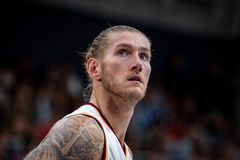 Τοποθετήθηκε ο ατζέντης του Οσετκόφσκι για το σκάνδαλο ντόπινγκ - Αυτές είναι οι επιλογές για τους «ασπρόμαυρους»