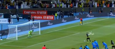 Ο Μπενζεμά έχασε πέναλτι κι αποκλείστηκε από το αραβικό Κύπελλο, από την Αλ Χιλάλ των Ζεσούς, Μιλίνκοβιτς-Σάβιτς (vid)