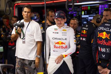 Η Red Bull παραδέχεται την ήττα: «Αδύνατο να κατακτήσει ο Φερστάπεν το πρωτάθλημα»