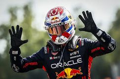 Ο Φερστάπεν «κλέβει» ένα ρεκόρ από τον Φέτελ και απειλεί να πάρει άλλο ένα