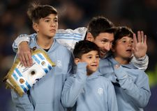 Η συγκινητική ατμόσφαιρα στο Μονουμεντάλ στο τελευταίο εντός έδρας παιχνίδι του Μέσι με την Αργεντινή (vid)