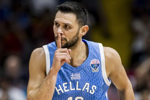 Παπανικολάου: «Ευλογημένος που είμαι στη 10άδα με τις περισσότερες συμμετοχές στην Εθνική»