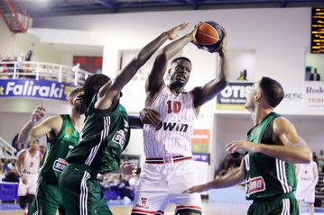 Οριστικά εκτός ο Φαλ - Αποφασίζουν για Μπραζντέικις