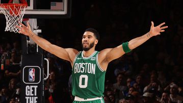 Έγραψε ιστορία ο Τζέισον Τέιτουμ: Ο νεότερος παίκτης στην ιστορία των Μπόστον Σέλτικς που φτάνει τους 10.000 πόντους