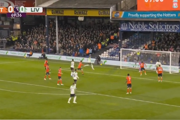 Η ευκαιρία της χρονιάς από τον Νούνιες: Σε κενή εστία την έστειλε στα... πουλιά (vid)