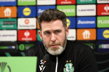 Προπονητής Σάμροκ Ρόβερς: «Η ΑΕΚ είναι καλή ομάδα, είναι λάθος αν ξεχωρίσω κάποιον παίκτη»