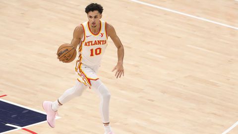 Σπουδαία νίκη των Χοκς επί των Μάτζικ με «σόου» Ρισασέ