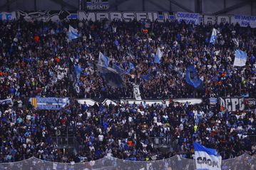 Οι οπαδοί της Μαρσέιγ τίμησαν τη μνήμη του δολοφονημένου οπαδού της ΑΕΚ (pics)