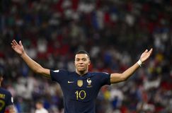 Αγγλία - Γαλλία: «Allez Les Bleus» με φόρα προς τα ...τέσσερα «λιοντάρια»