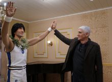 Ο «Δράκος» έγινε κέρινο ομοίωμα: Η φιγούρα του Παναγιώτη Γιαννάκη μπήκε σε μουσείο της Καβάλας (vid, pics)