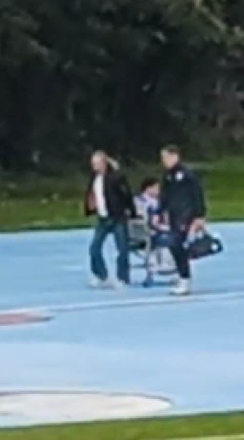 Απίστευτο κι όμως... ελληνικό: Τραυματίας μεταφέρθηκε με καρότσι σούπερ μάρκετ (vid)