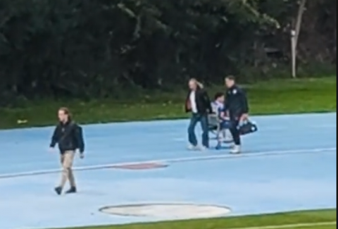 Απίστευτο κι όμως... ελληνικό: Τραυματίας μεταφέρθηκε με καρότσι σούπερ μάρκετ (vid)