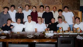 Το καθιερωμένο δείπνο των πιλότων της Formula 1 πριν το φινάλε της σεζόν (pics)