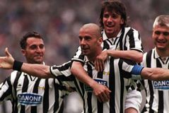 Τζιανλούκα Βιάλι: Γιουβέντους, Τσέλσι και Σαμπντόρια είπαν «αντίο» στο θρύλο τους