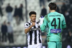 Ο ΠΑΟΚ τα... χρειάστηκε κόντρα στον Ατρόμητο αλλά «πέταξε» για τα προημιτελικά με ήρωα τον Μοναστηρλή
