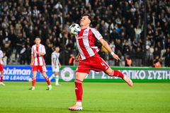 Παίκτη - έκπληξη από τον Ολυμπιακό θέλει ομάδα από τη Ligue 1