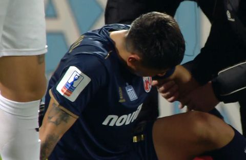 Στο νοσοκομείο ο Μαρτίνες - Η φάση του τραυματισμού (vid)