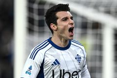 Με απόλυτο πρωταγωνιστή τον Δουβίκα, η Κόμο συνέτριψε την Πίζα και ονειρεύεται Champions League!