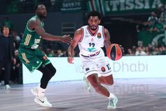 Αρμάνι και Μπρουκς τιμώρησαν ξανά τον αφελή στο δεύτερο μέρος Παναθηναϊκό