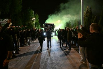 «Σαν εσάς κανείς!»: Τα εντυπωσιακά βίντεο από την υποδοχή του Παναθηναϊκού (vids)