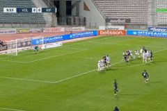 Ο Βόλος «άγγιξε» το 1-0 με το απίθανο φάουλ του Ασεχνούν