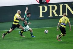 Μπαίνει στις προπονήσεις της ΑΕΚ ο Βίντα ενόψει Τούμπας, αγωνία για τον Άμραμπατ