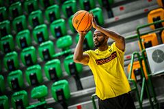 Επιστροφή Χολ στην 12άδα της ΑΕΚ, εκτός ο Αγραβάνης κόντρα στην Μούρθια