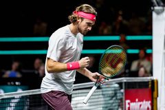 Πρόκριση με ανατροπή για τον Τσιτσιπά