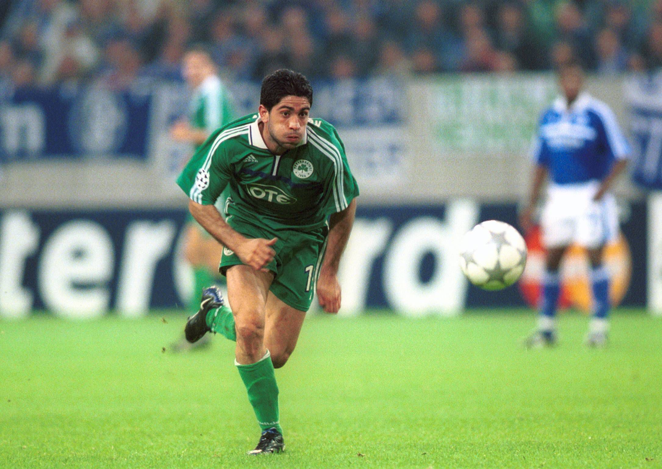 Ο Μιχάλης Κωνσταντίνου με τη φανέλα του Παναθηναϊκού