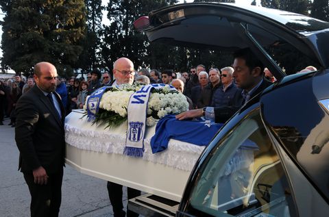 Τραγωδία στα Τέμπη: Ράγισαν καρδιές στην κηδεία του Ιορδάνη Αδαμάκη (gallery)