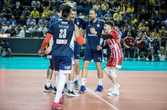 Η παραλία μπορεί να περιμένει, η κούπα όχι!