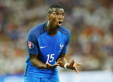 Υπόθεση Πογκμπά: Οι εκβιαστές εκμεταλλεύτηκαν τη χορηγία του Γάλλου ξοδεύοντας πάνω από 50.000 ευρώ σε αγορές