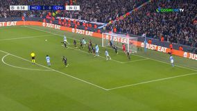 Τραγικό λάθος του Γκραμπάρα και 2-0 για τη Μάντσεστερ Σίτι