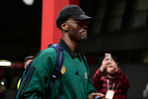 Ο Χέιζ-Ντέιβις πήγε μόνος του και νωρίτερα στο ΣΕΦ - Το βίντεο του Sportal