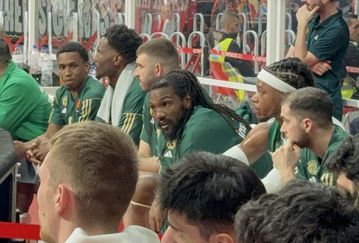 Επέστρεψε στον πάγκο του Παναθηναϊκού ο Φαρίντ, παρά τη διάσειση