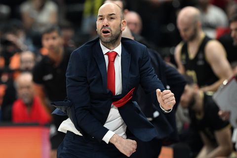 Σε τεντωμένο σχοινί η παραμονή του Σπανούλη στη Μονακό