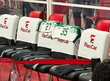 Με τις μπλούζες του... 7ου αστεριού και της Ακρόπολης ο Παναθηναϊκός στο ντέρμπι