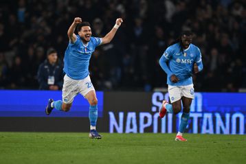 Η Νάπολι λύγισε την Τορίνο και πλησίασε τη δεύτερη Μίλαν