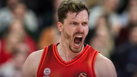 Η Μπάγερν Μονάχου «άλωσε» το Βελιγράδι, περίπατος της Παρί στη Μπασκόνια