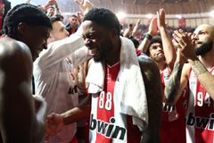 Οι απουσίες έφεραν συσπείρωση και έκρηξη