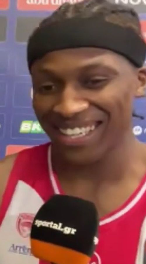 Νιλικίνα στο Sportal: «Ο Ουόκαπ με εμψύχωσε, το ομαδικό πνεύμα έφερε τη νίκη στο ντέρμπι» (vid)